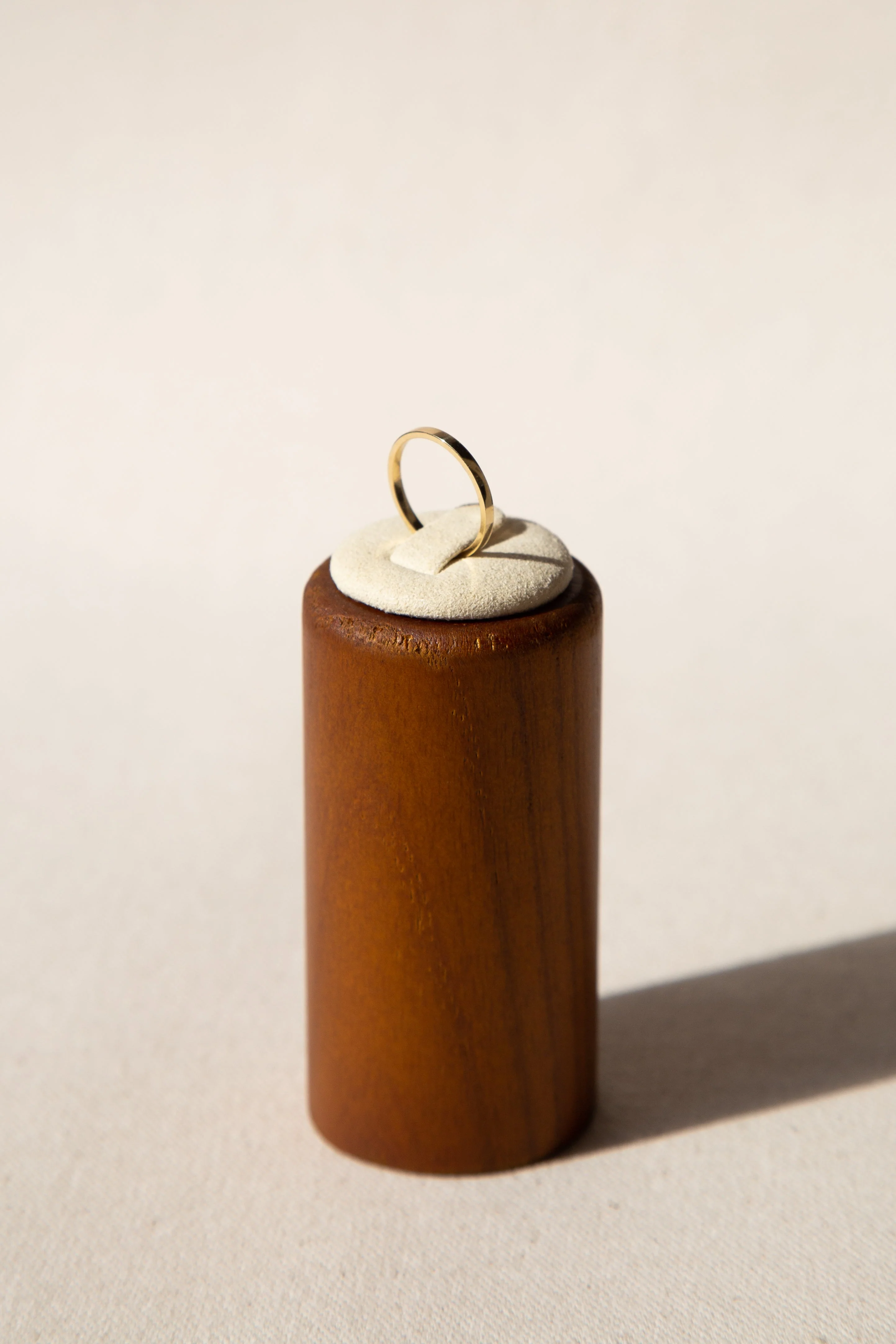 14K Square Band - 2mm - Image 7