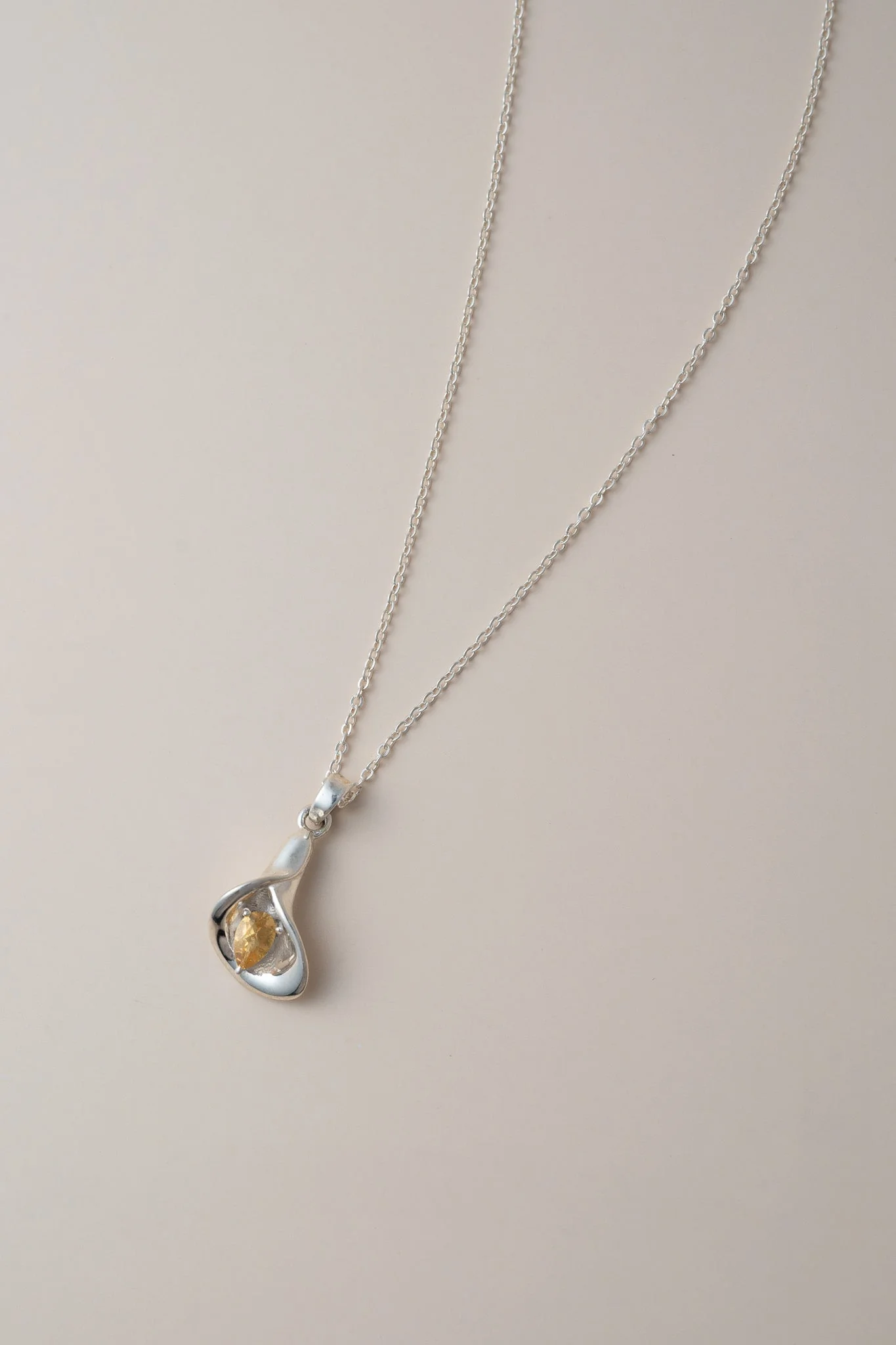14K Citrine Calla Lily Necklace