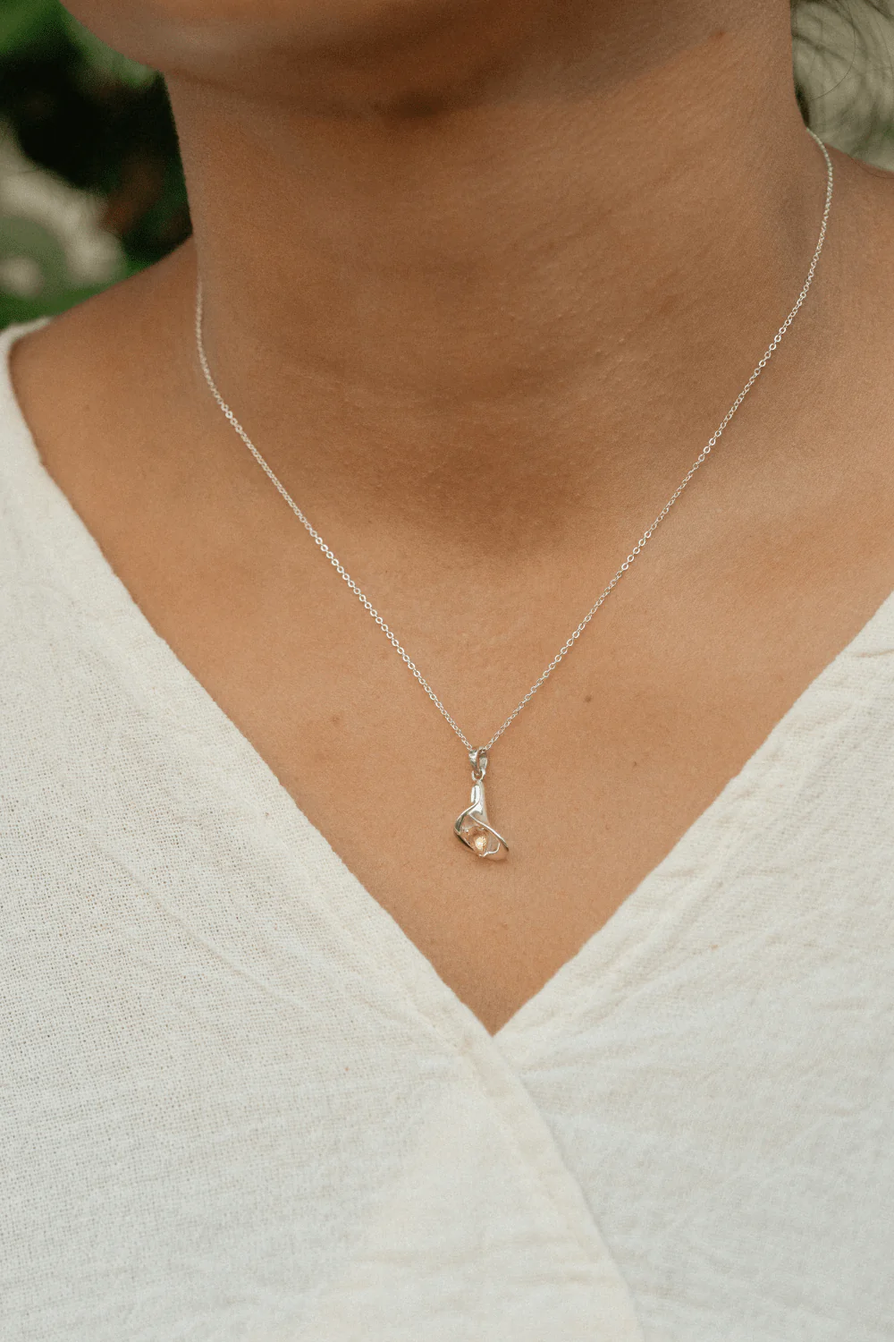 14K Citrine Calla Lily Necklace - Image 2