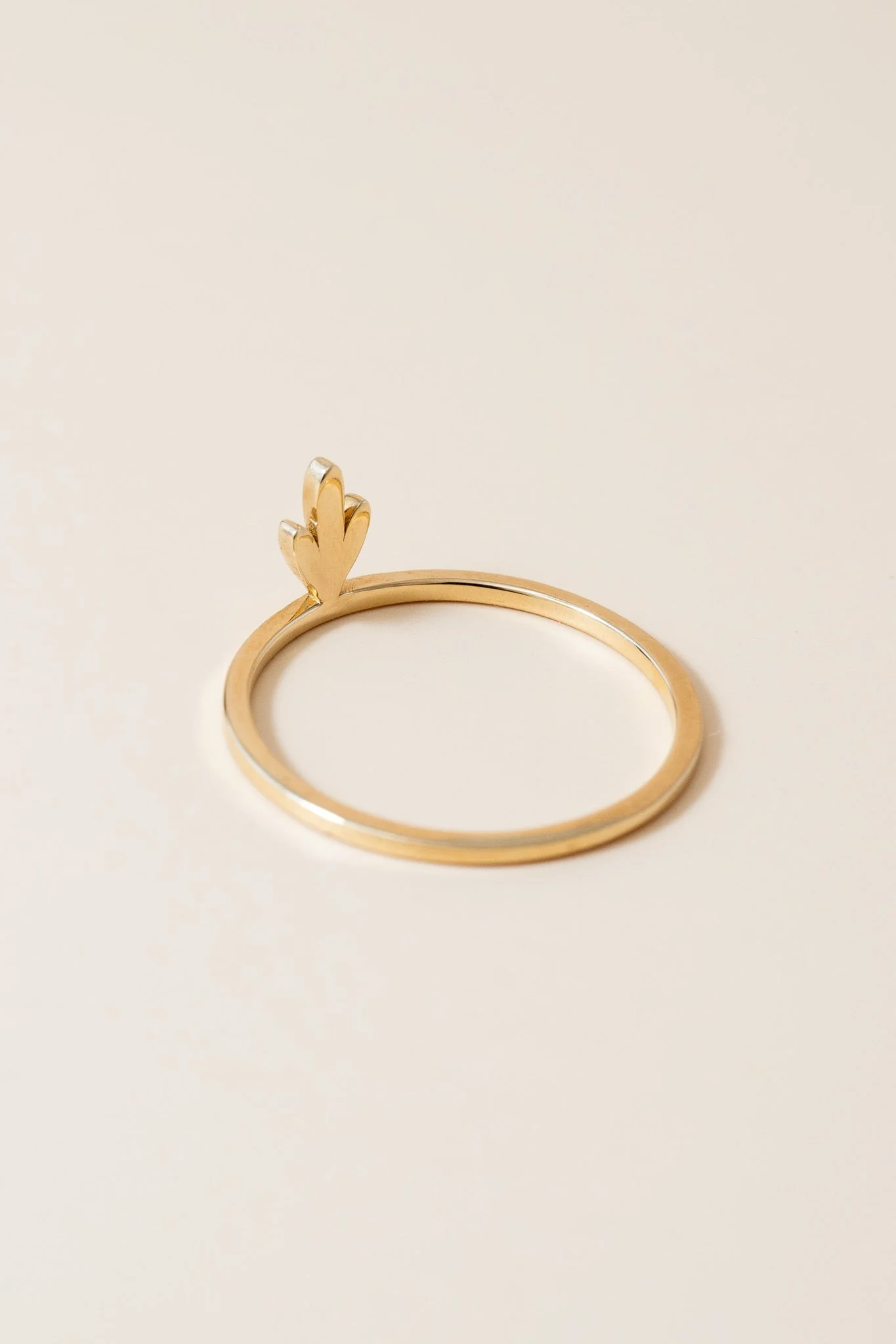14K Flor Motif Ring - Image 4