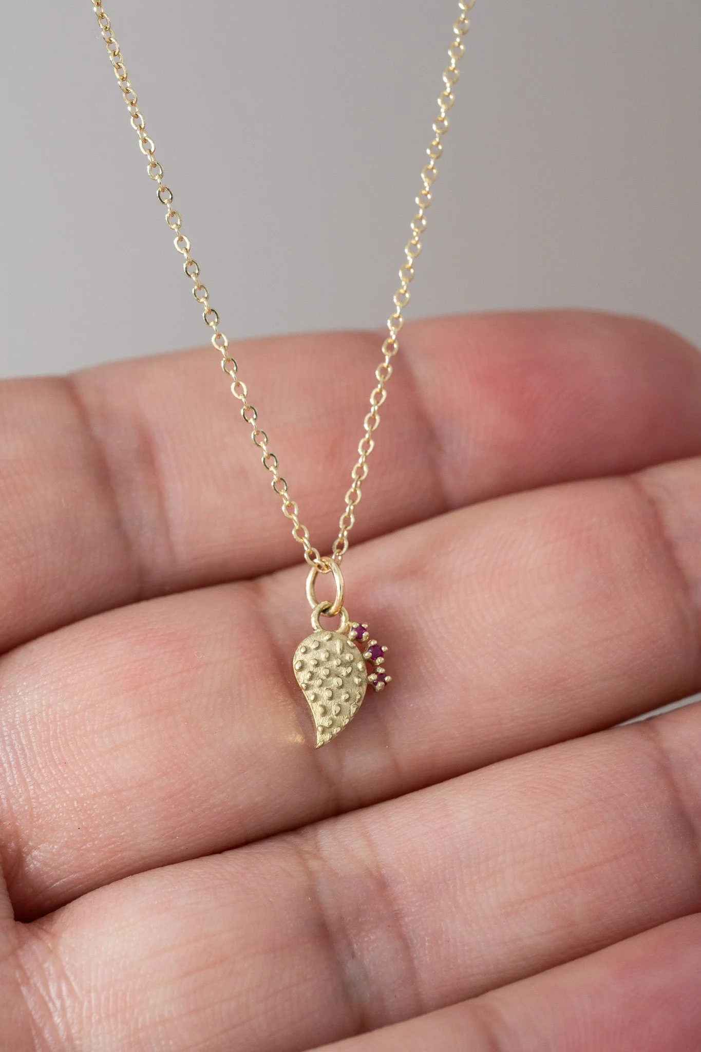 14K Ruby Tunas Nopalito Necklace  - Image 6