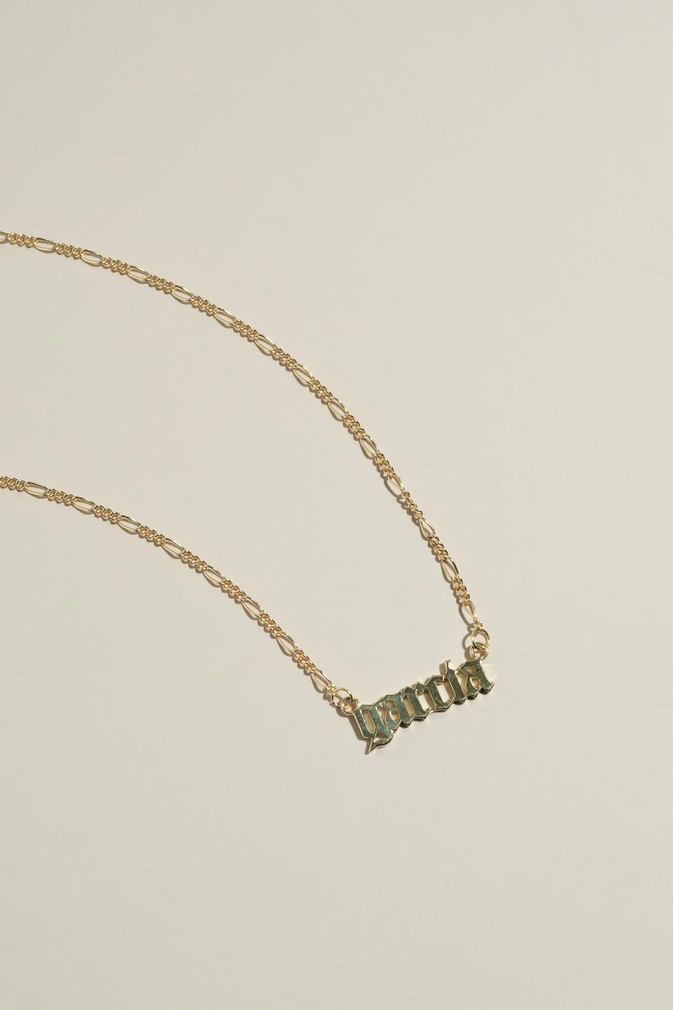 14K Old English Name Plate Necklace - Image 3