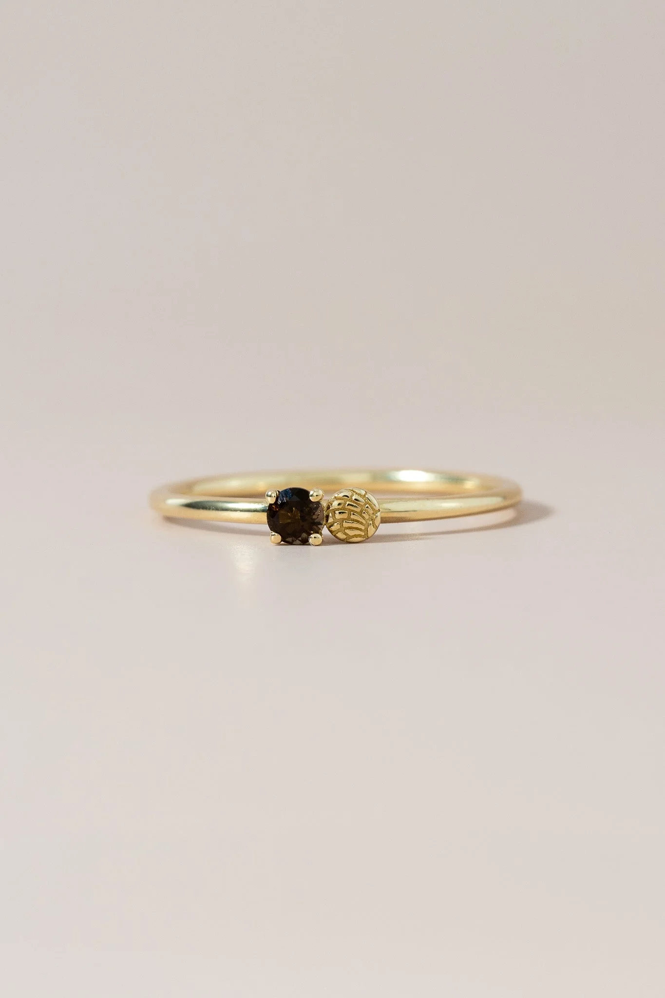 14K Smokey Topaz Cafe & Concha Ring