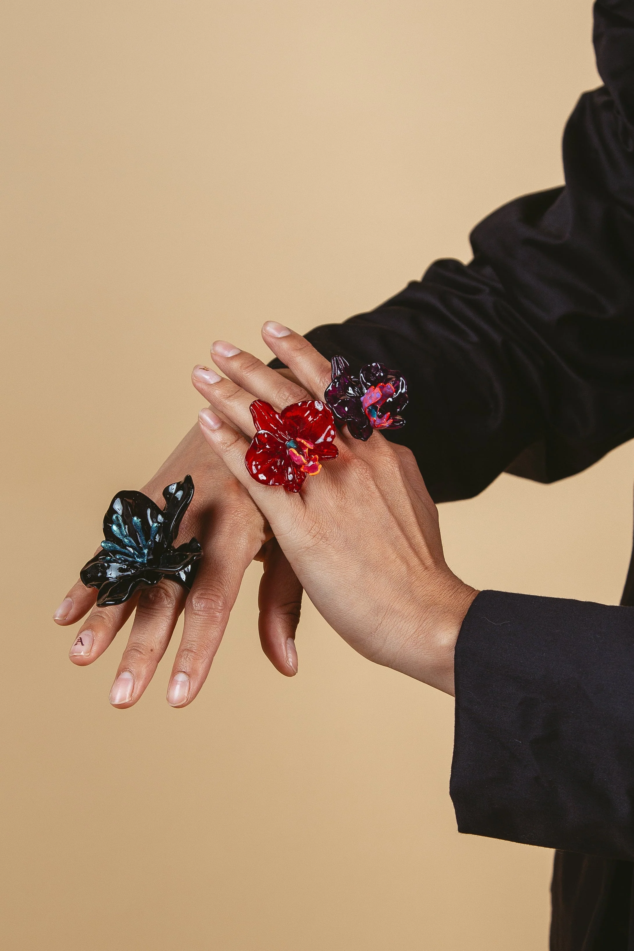 Black Orchid Medium Ring - Image 5