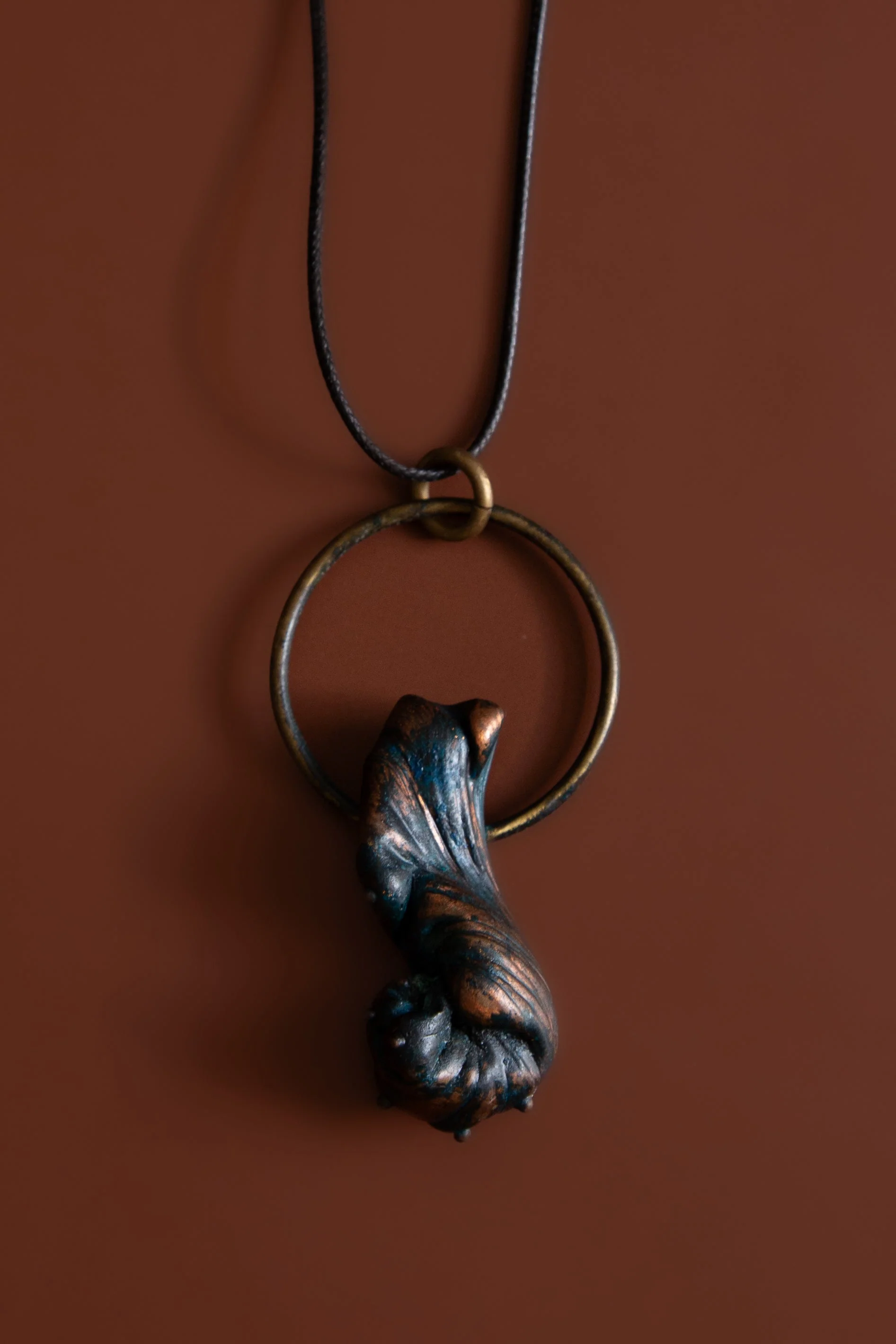 Capullo Perla Negra Pendant - Image 3