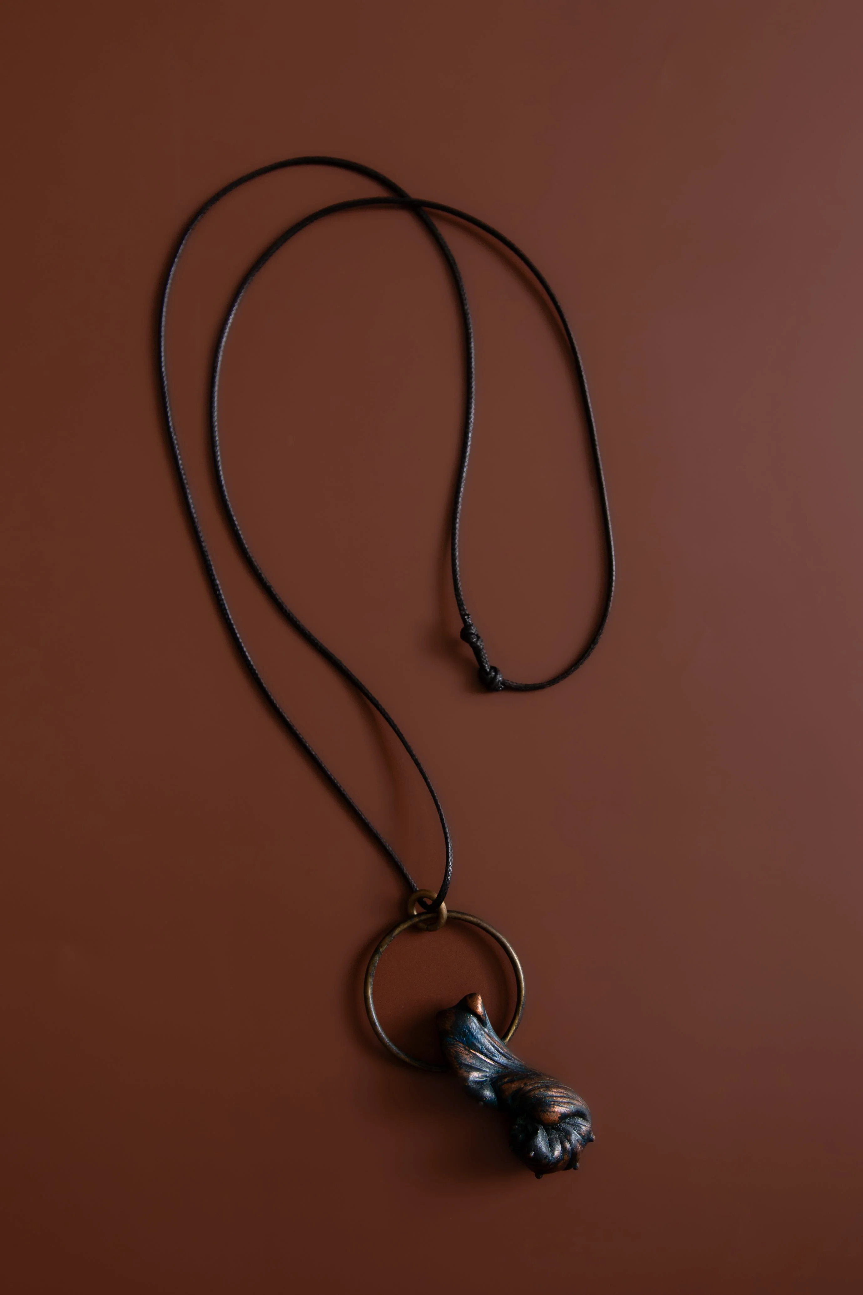 Capullo Perla Negra Pendant - Image 4