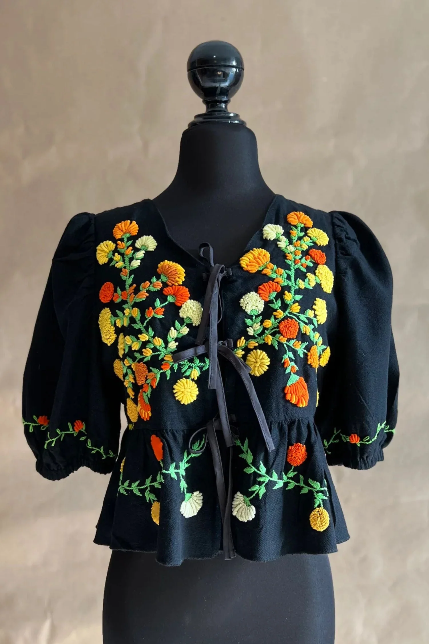 Cempasúchil Top - Black