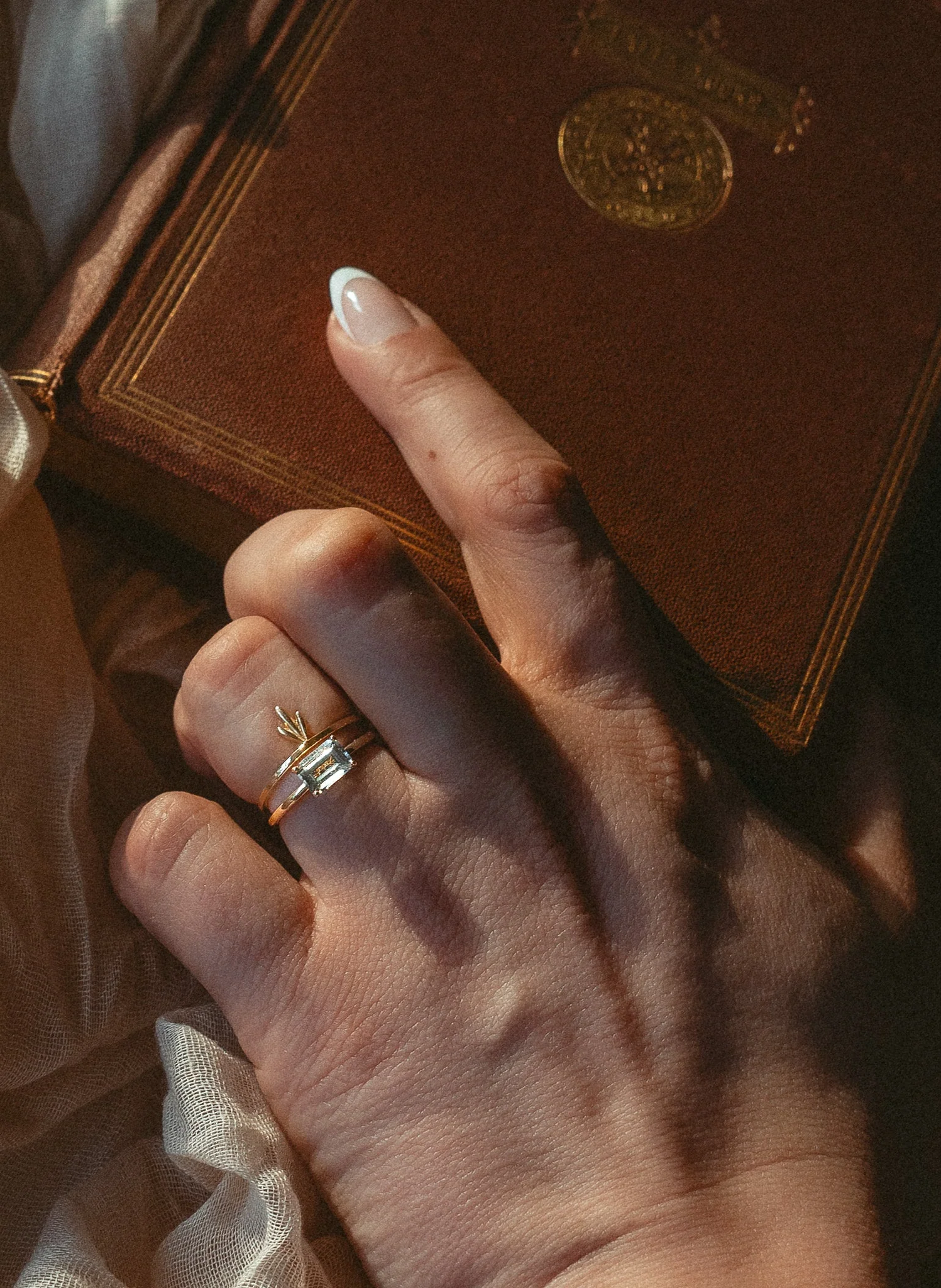 14K Flor Motif Ring - Image 5
