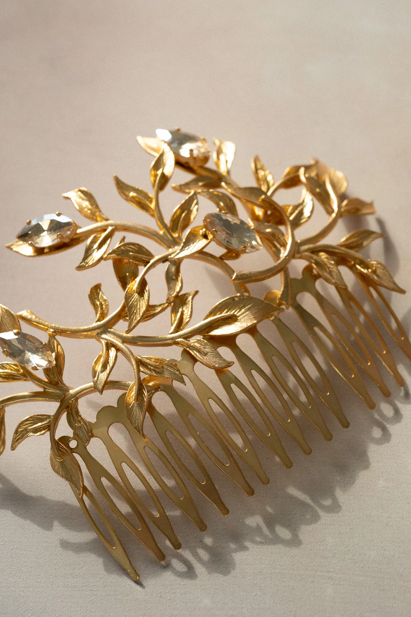Secret Garden Leaves Hair Comb - Image 3