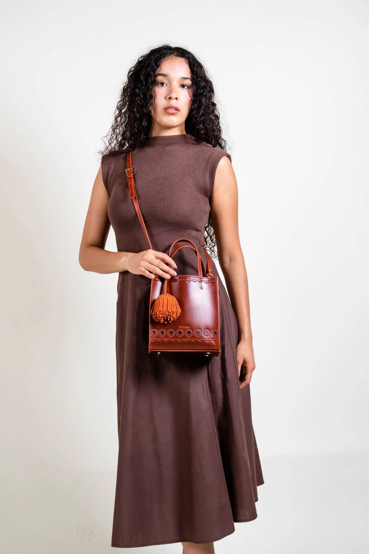 La Maceta Baby Tote - Rust - Image 7