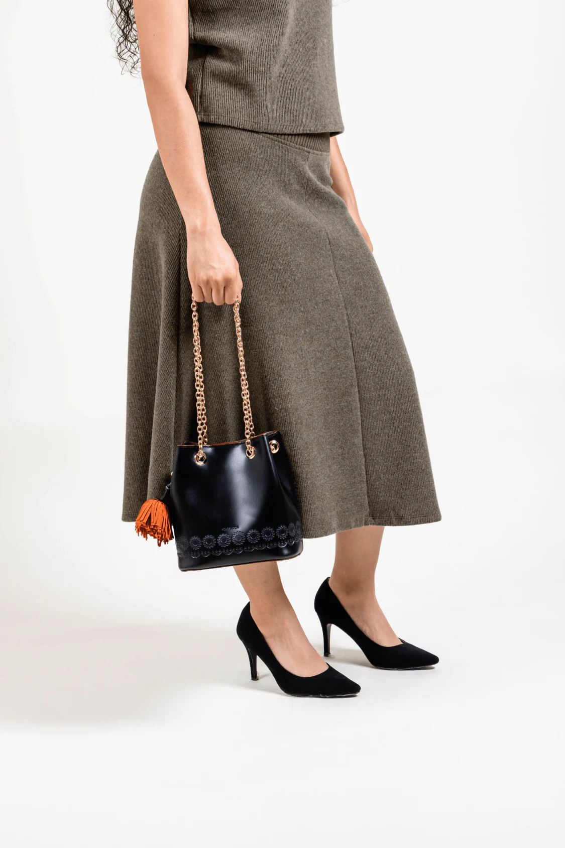 La Maceta Bucket Bag - Black - Image 7