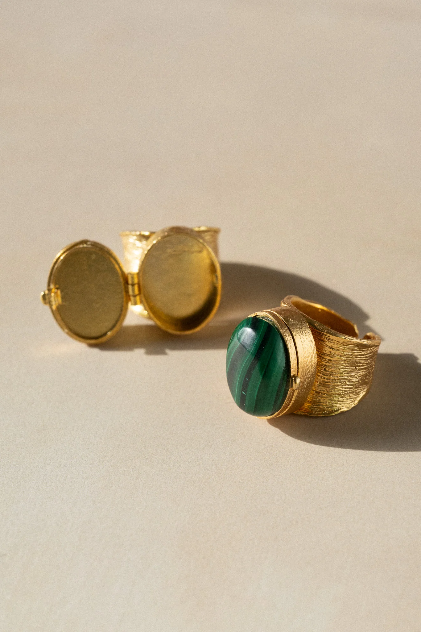 Poison Quartz Locket Ring - Malachite