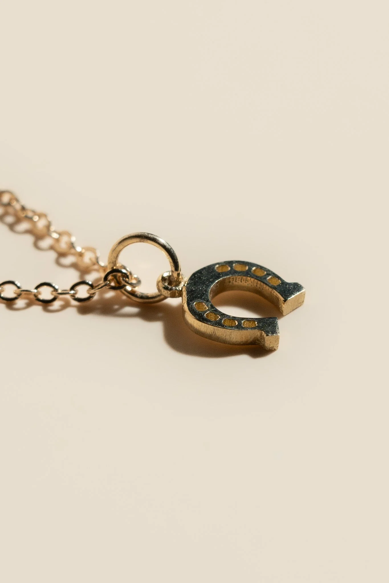 14K Mini Herradura Necklace - Image 3