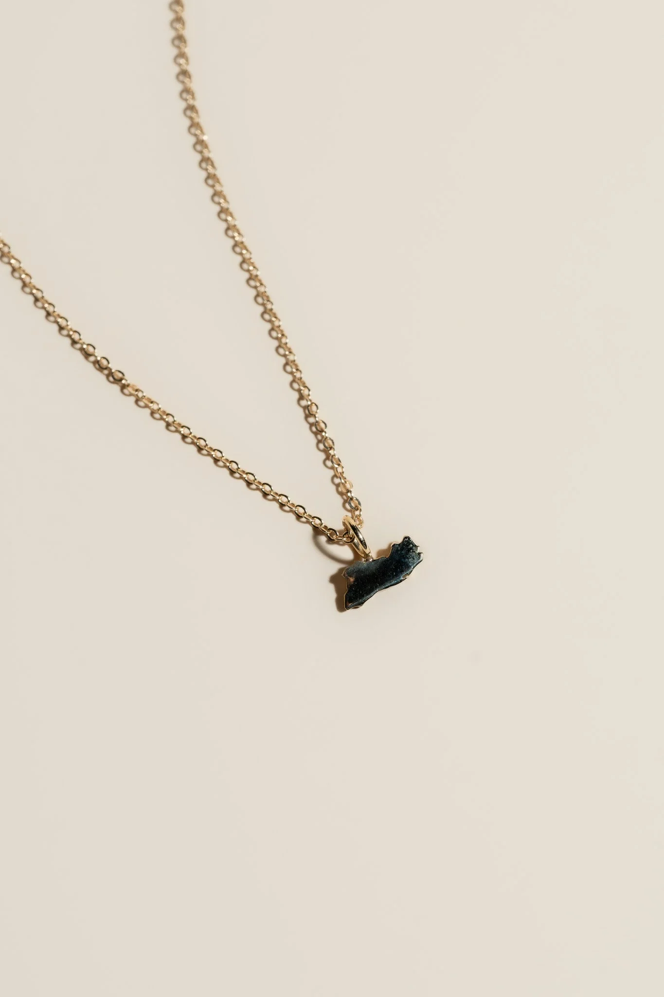 14K Mini Origin 'El Salvador' Necklace - Image 3