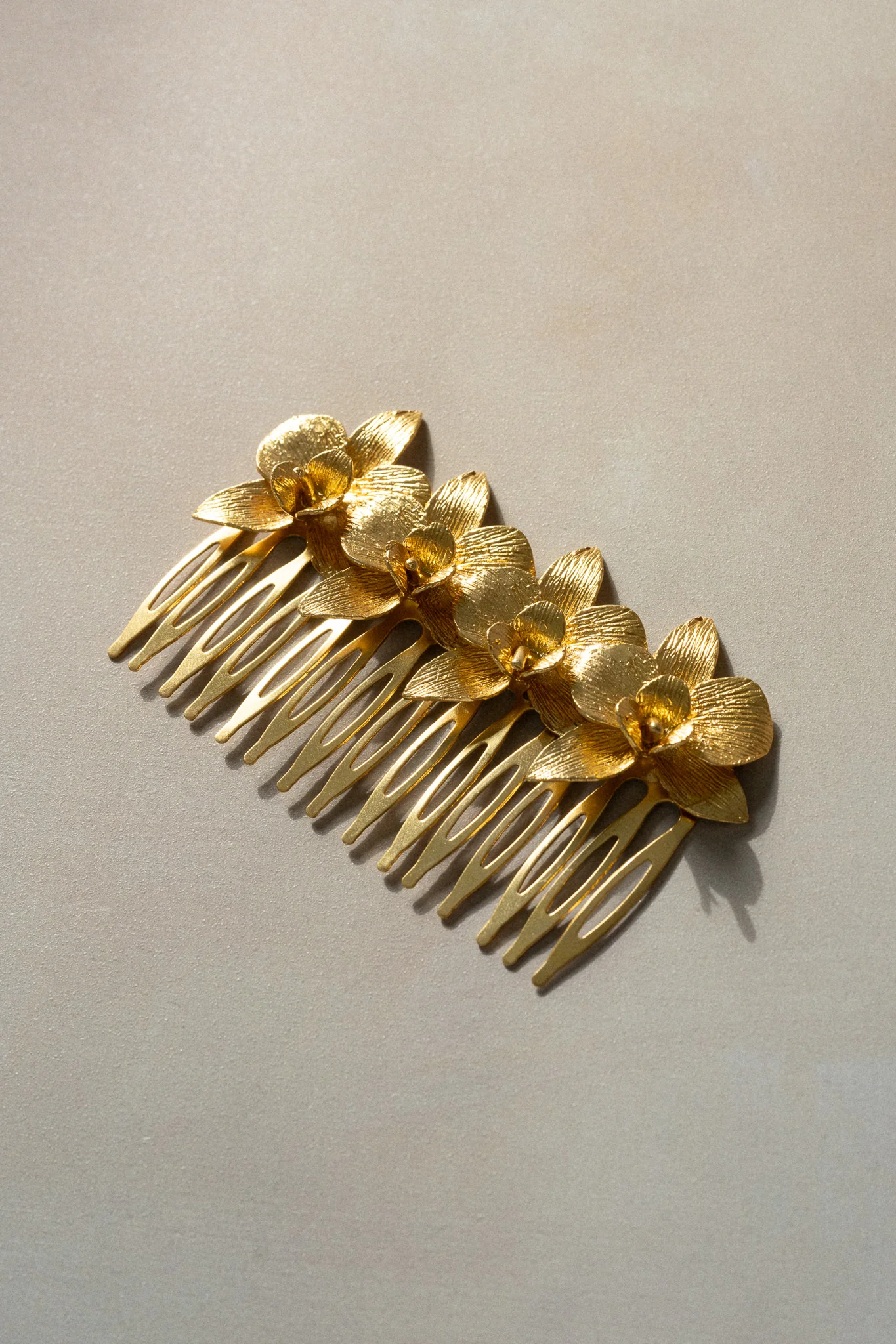 Secret Garden Orchid Hair Comb - Image 5