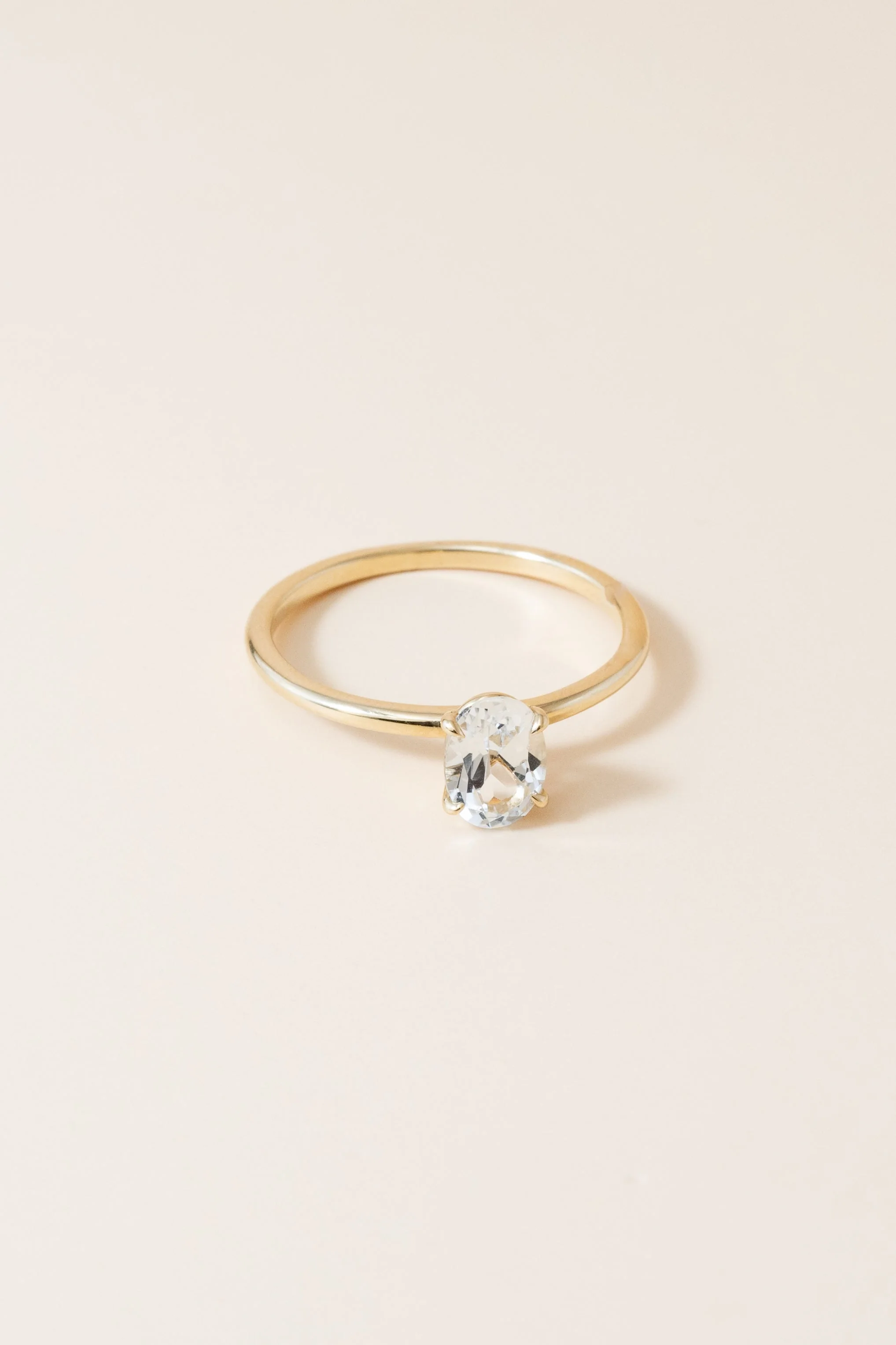 Oval Diamond Solitaire Ring - Image 4