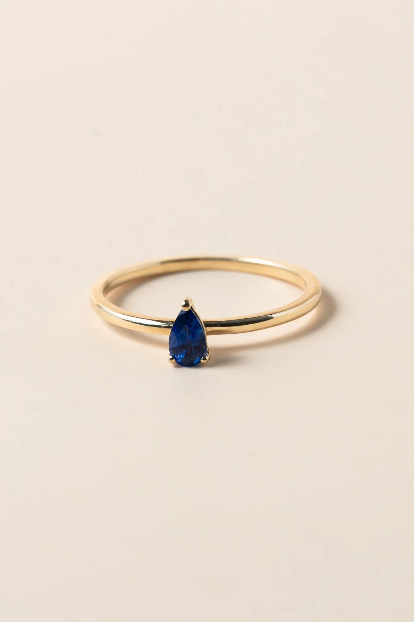 Pear Blue Sapphire Lagrima Ring