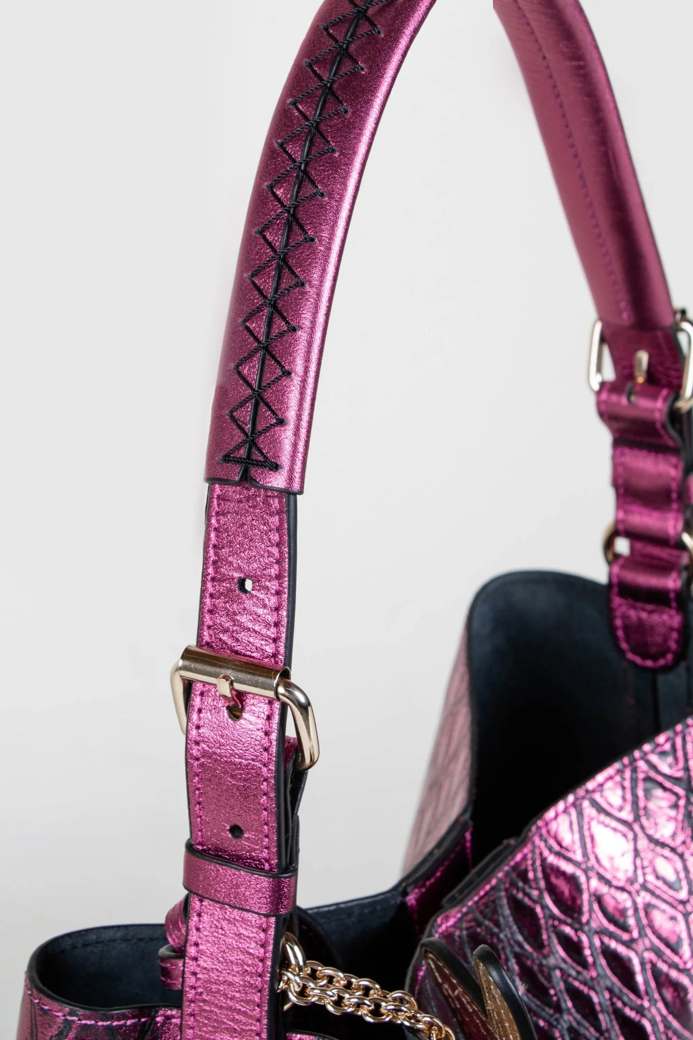 Pescado Handbag - Fuchsia - Image 4
