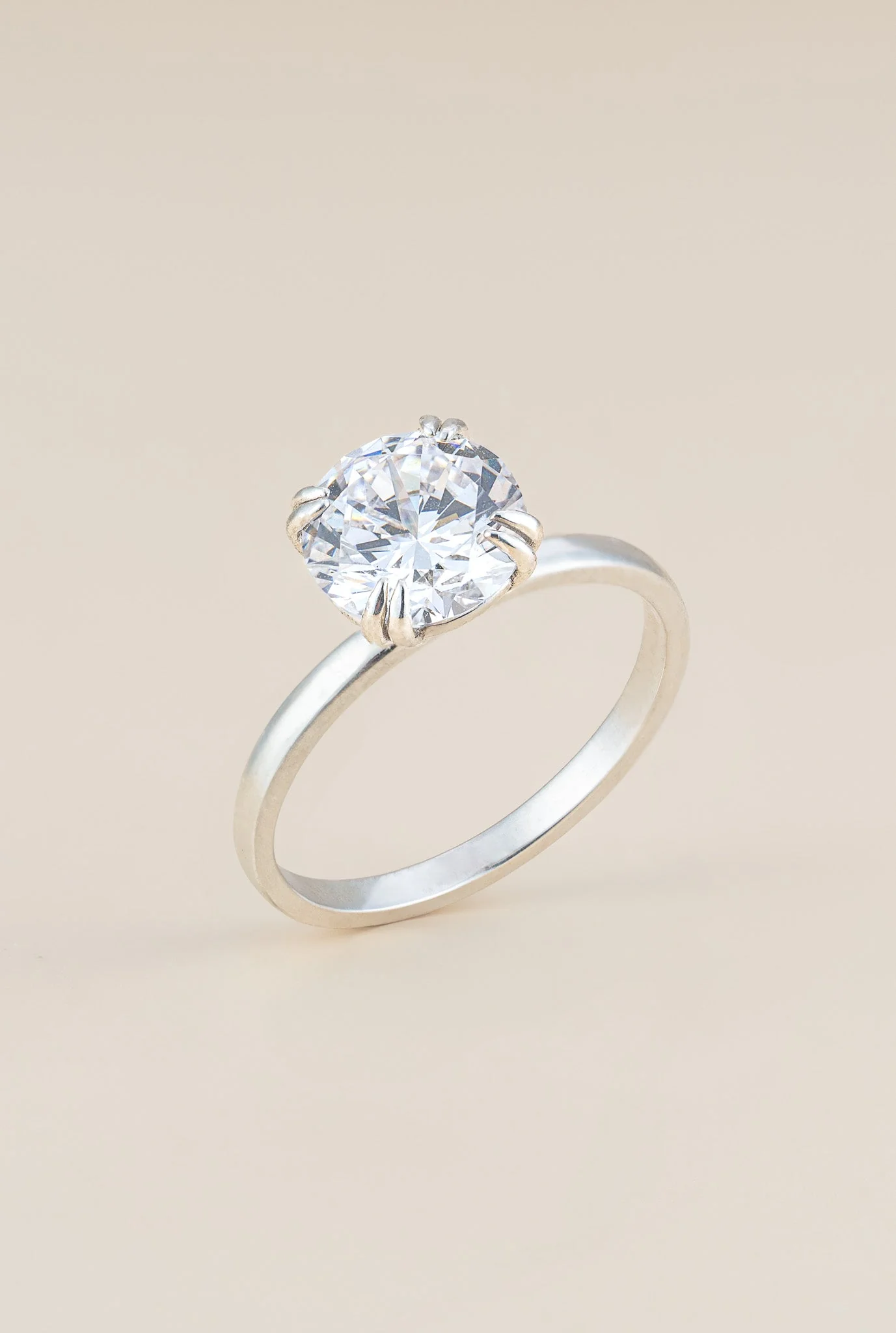 Round Diamond Double Prong Solitaire Ring