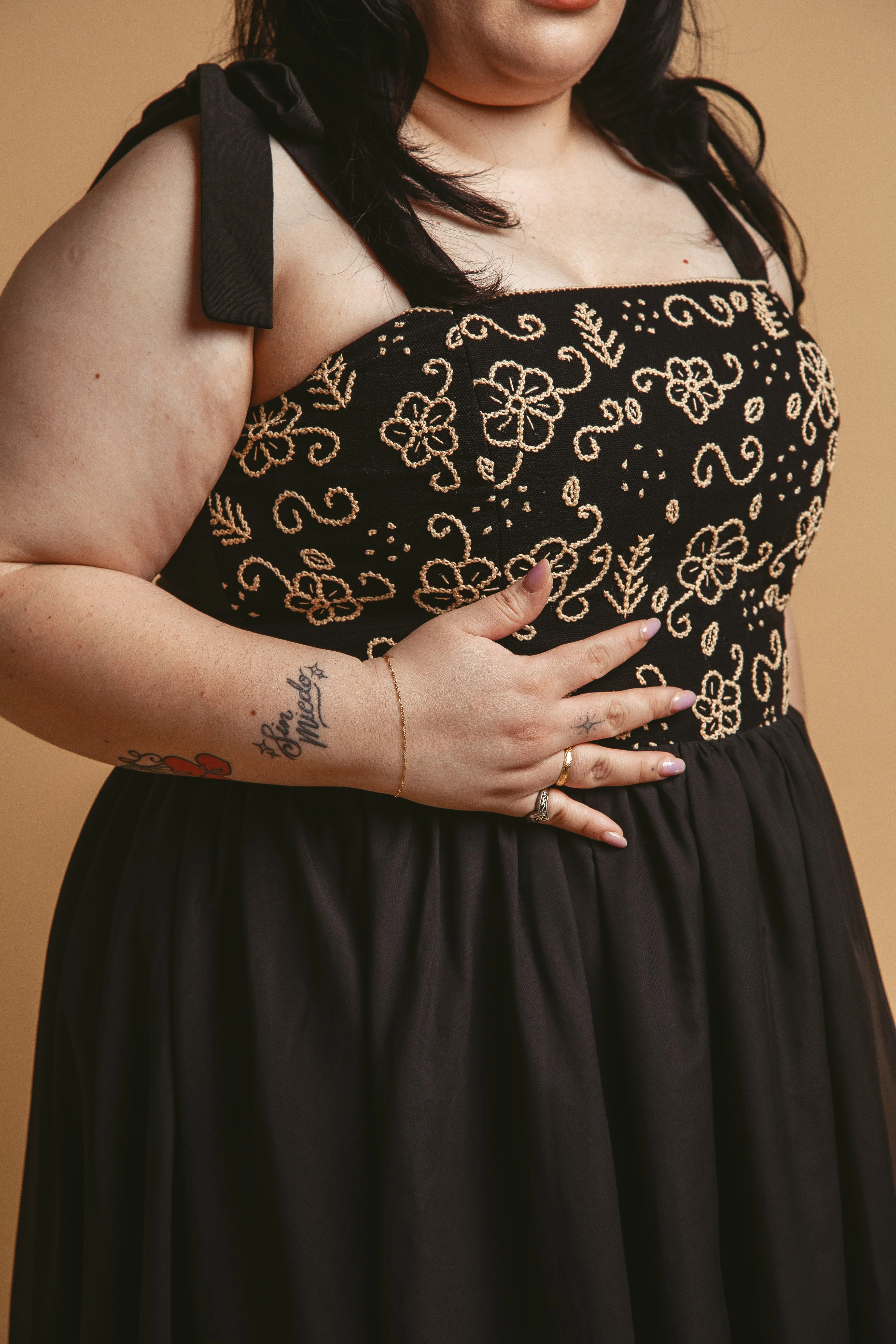 Santa Cruz Embroidered Dress - Image 3