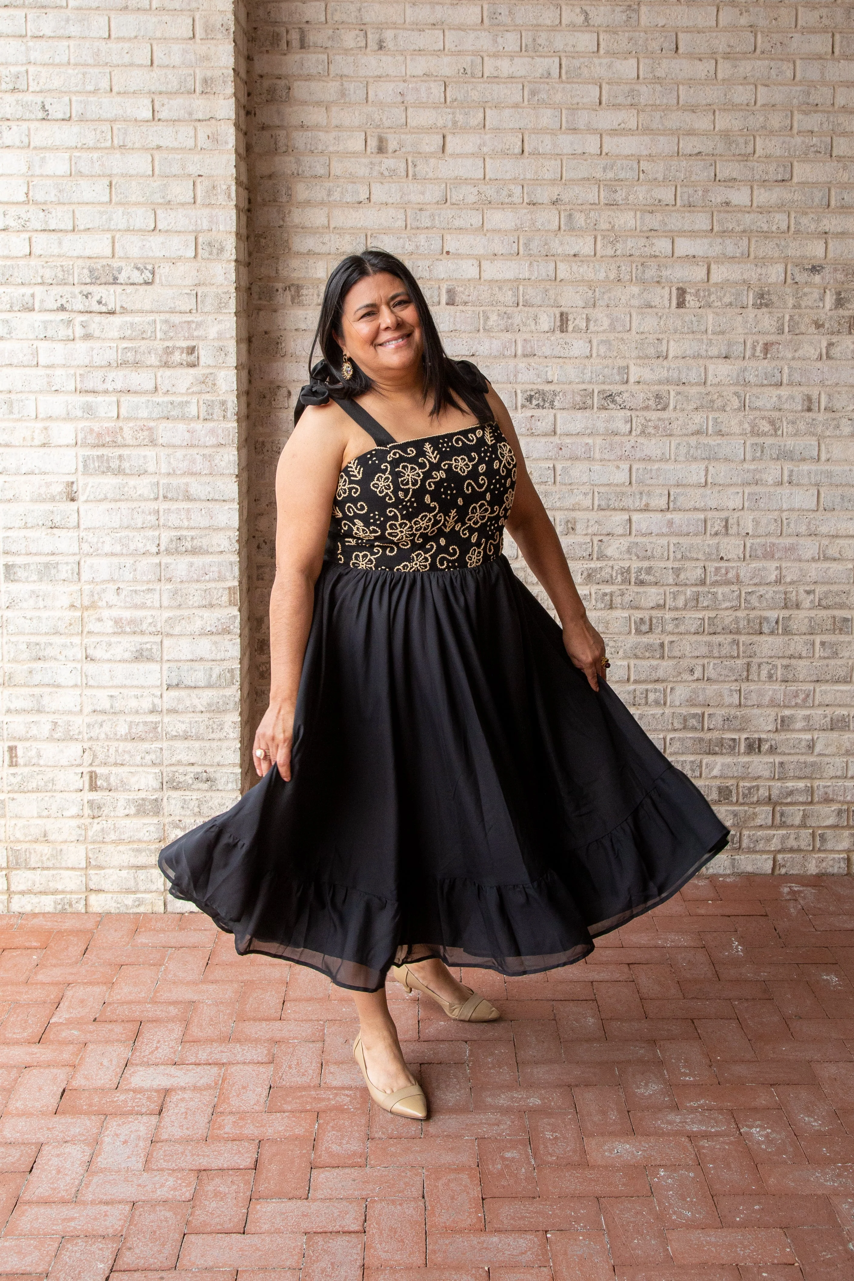 Santa Cruz Embroidered Dress - Image 4