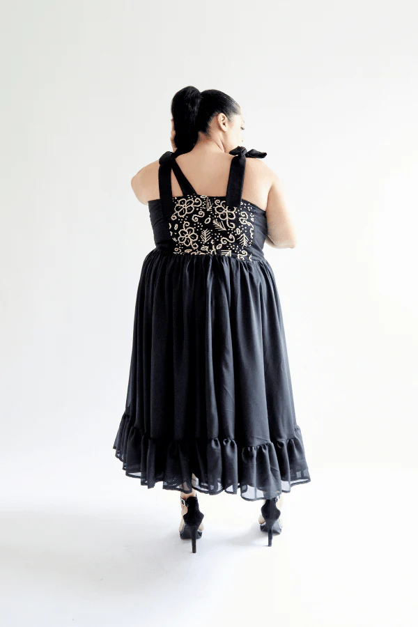Santa Cruz Embroidered Dress - Image 7