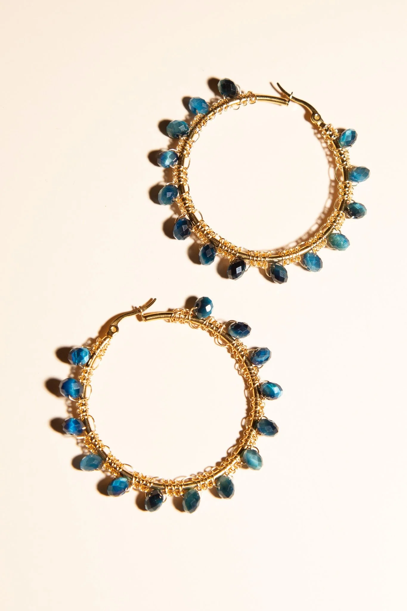 Sirena Hoop Earrings - Image 3