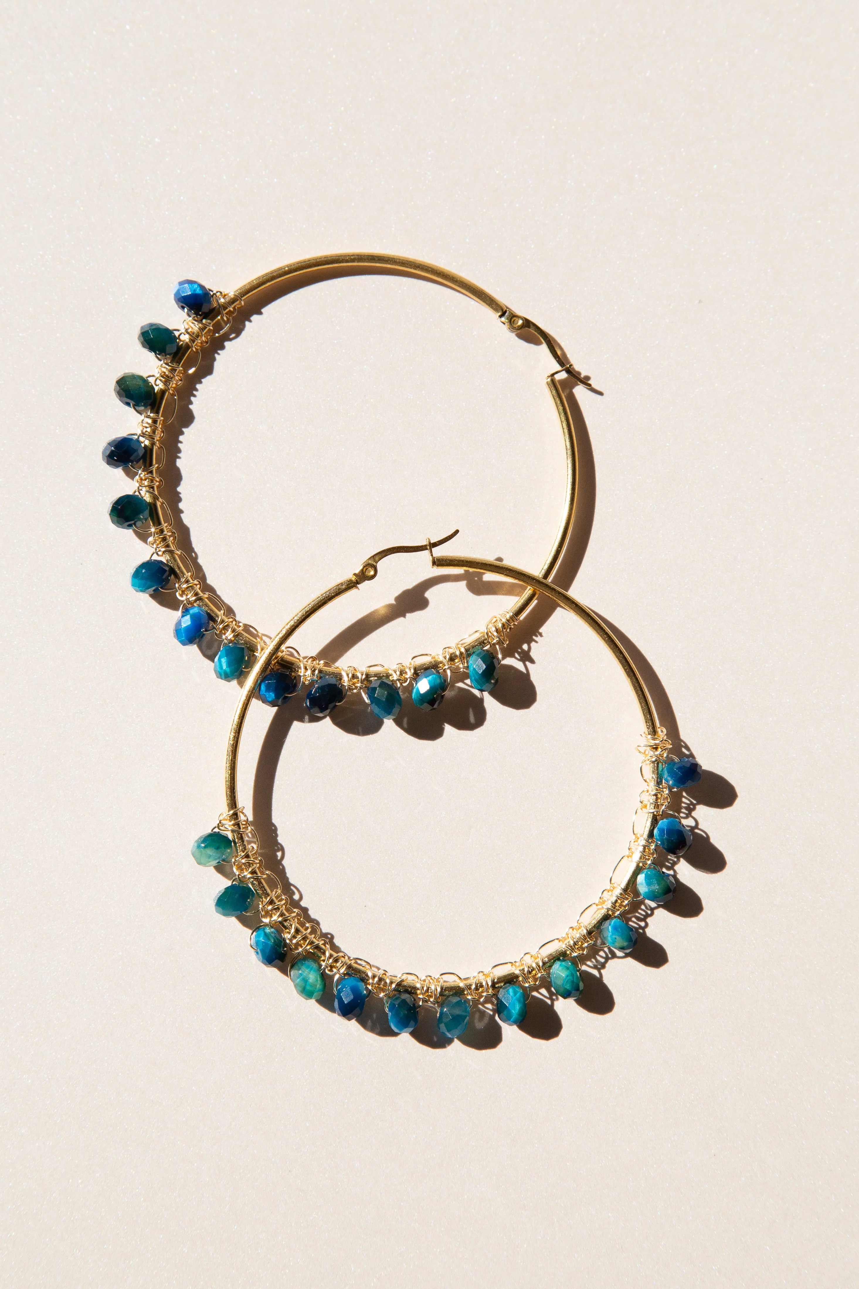 Sirena Hoop Earrings - Image 6