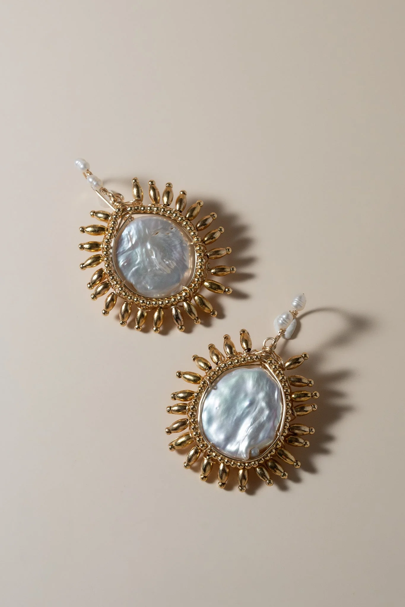 Sol Pearl Drop Earrings - Image 3