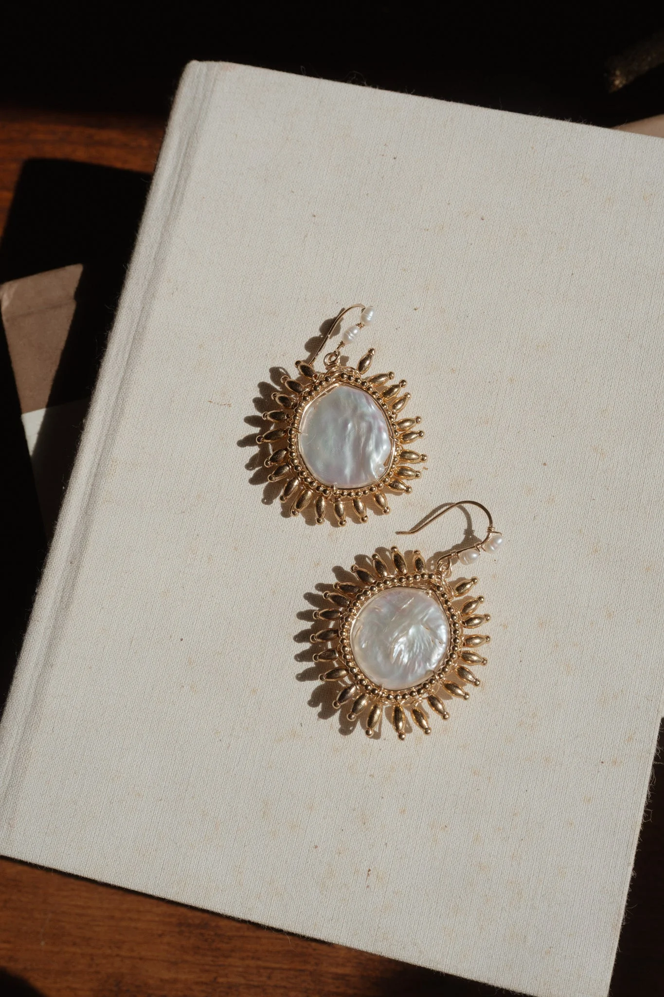 Sol Pearl Drop Earrings - Image 5