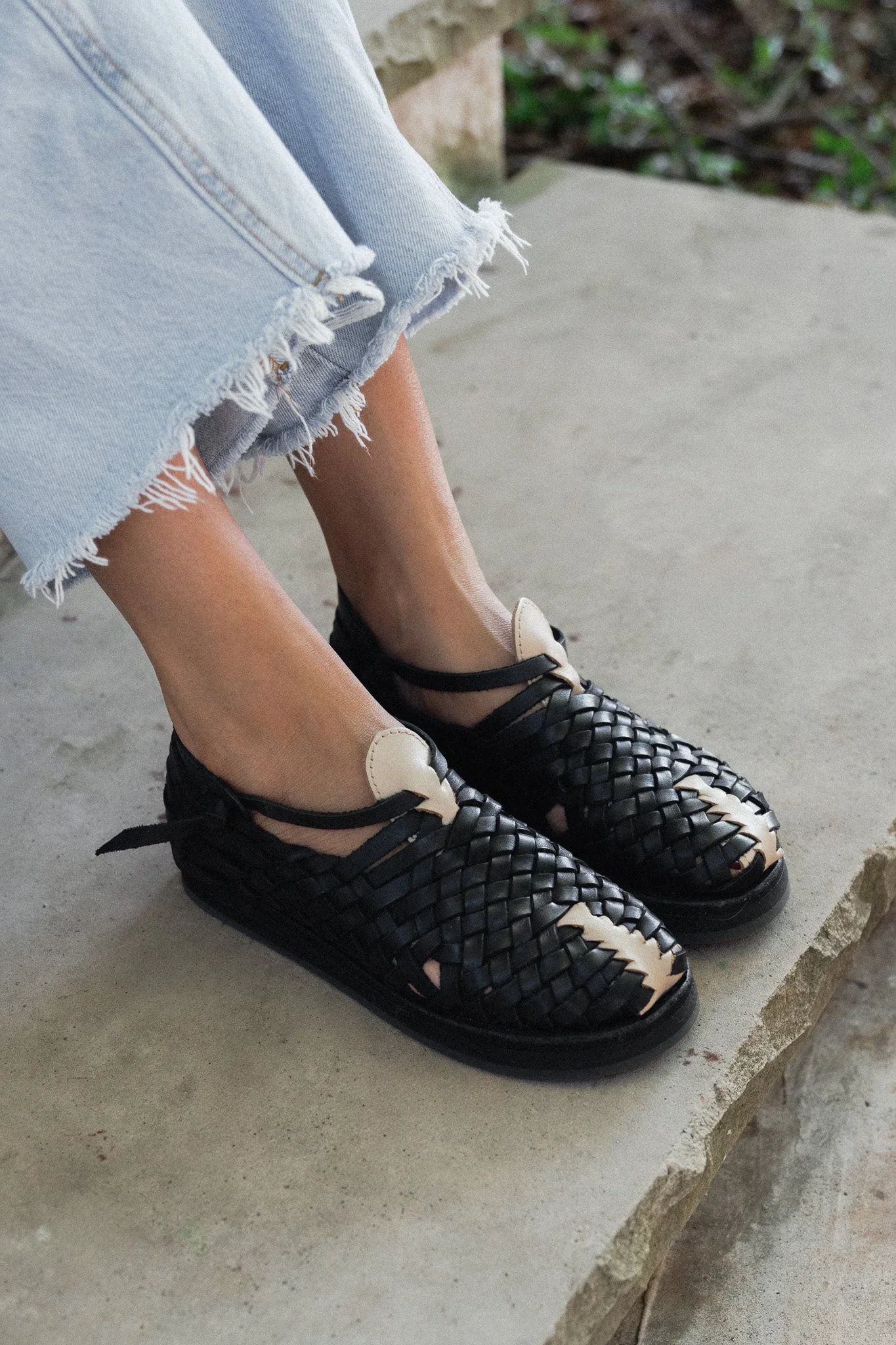 Tarasco Leather Huaraches - Black - Image 6