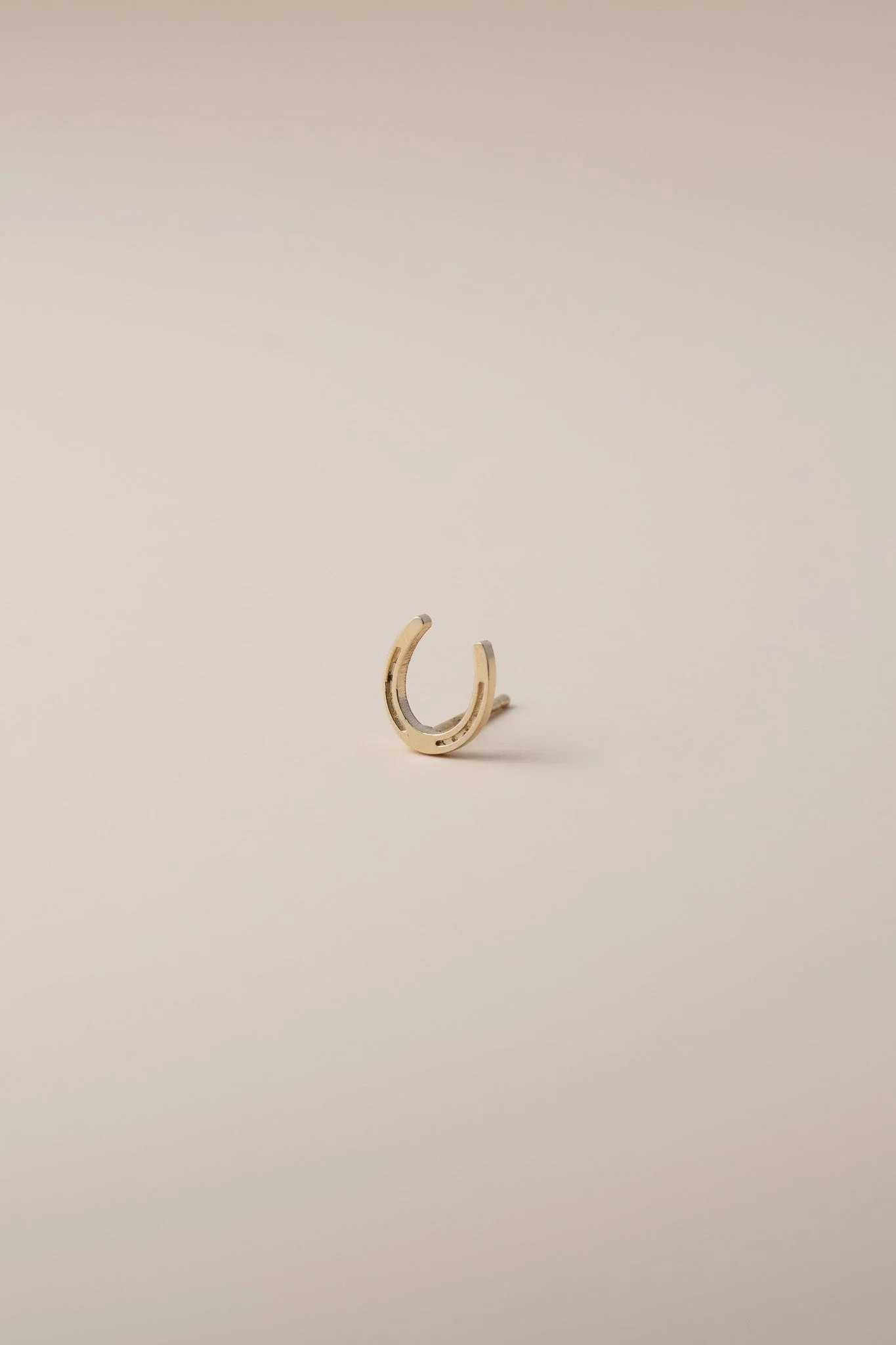 14K Thin Horseshoe Stud